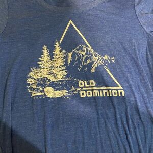Women’s Old Dominion Vintage Shirt Size L Never Worn